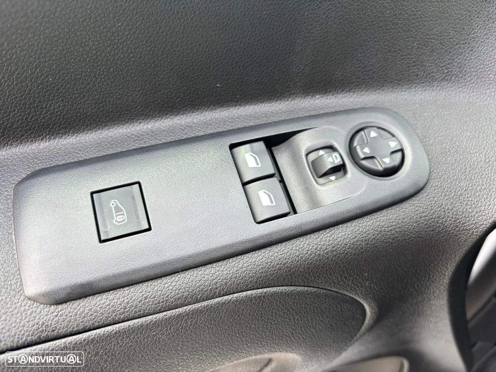 Opel Combo 1.5 102cv 3 LUG - LONGA - AC - IVA DEDUTÍVEL - 22