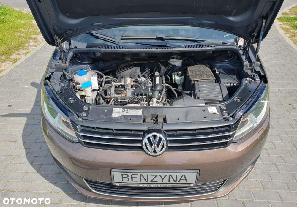 Volkswagen Touran - 15