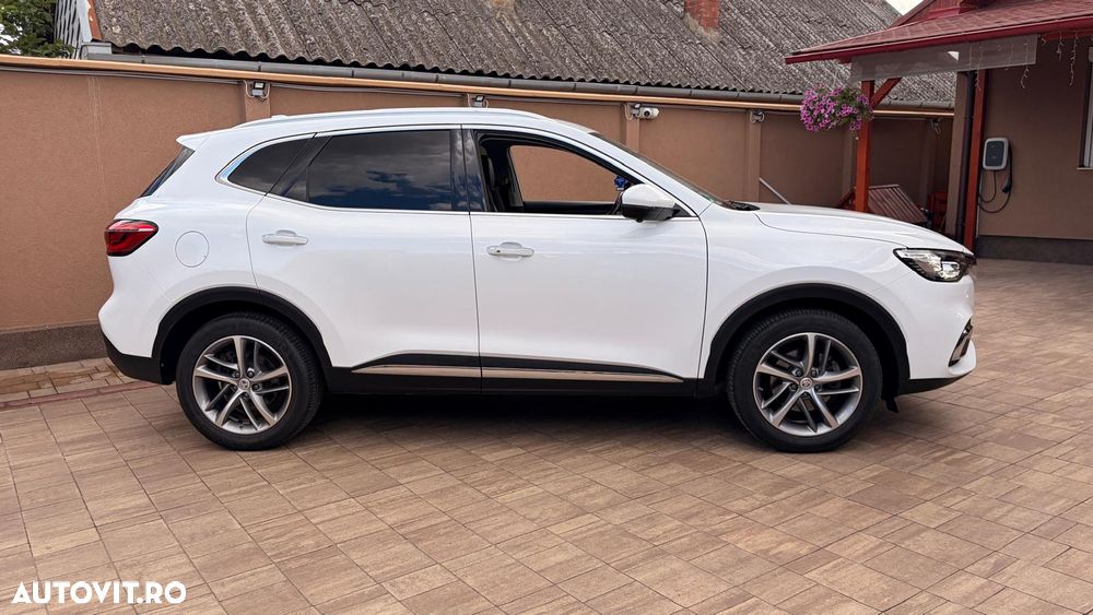 MG EHS Luxury - 26