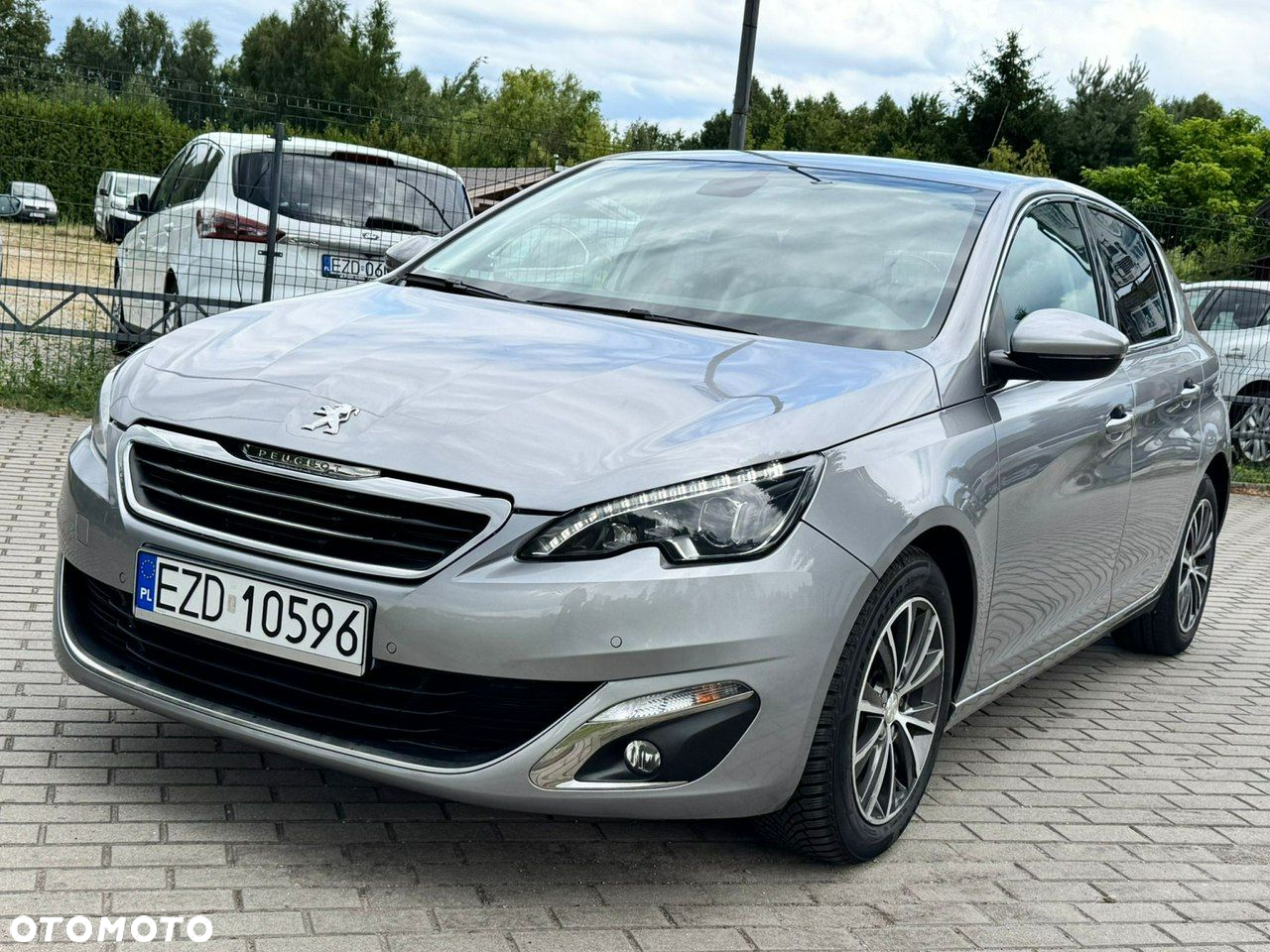 Peugeot 308 BlueHDi FAP 120 EAT6 Stop & Start Active - 3
