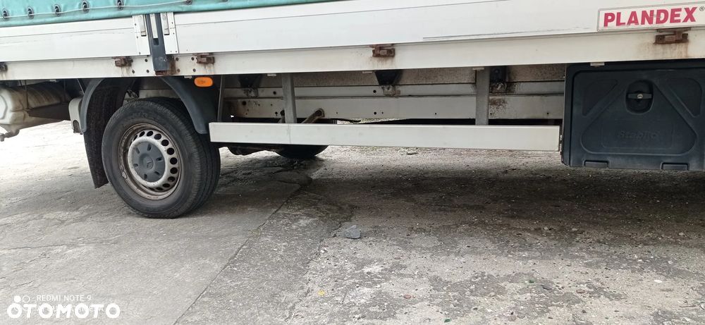 Mercedes-Benz Sprinter - 12