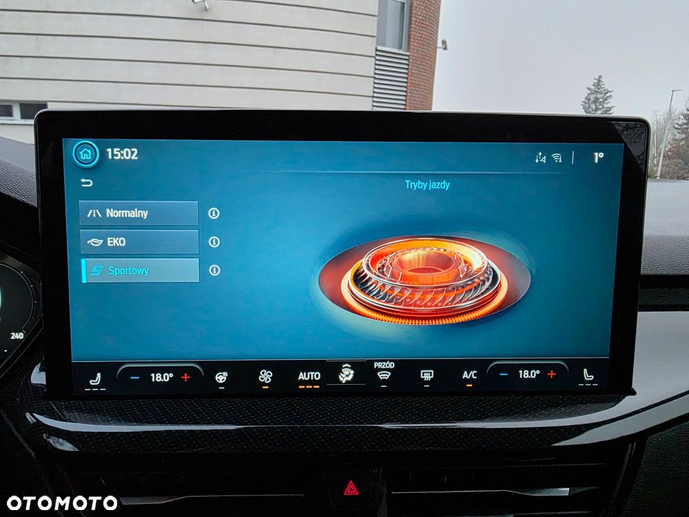 Ford Focus 1.0 EcoBoost mHEV ST-Line X - 25