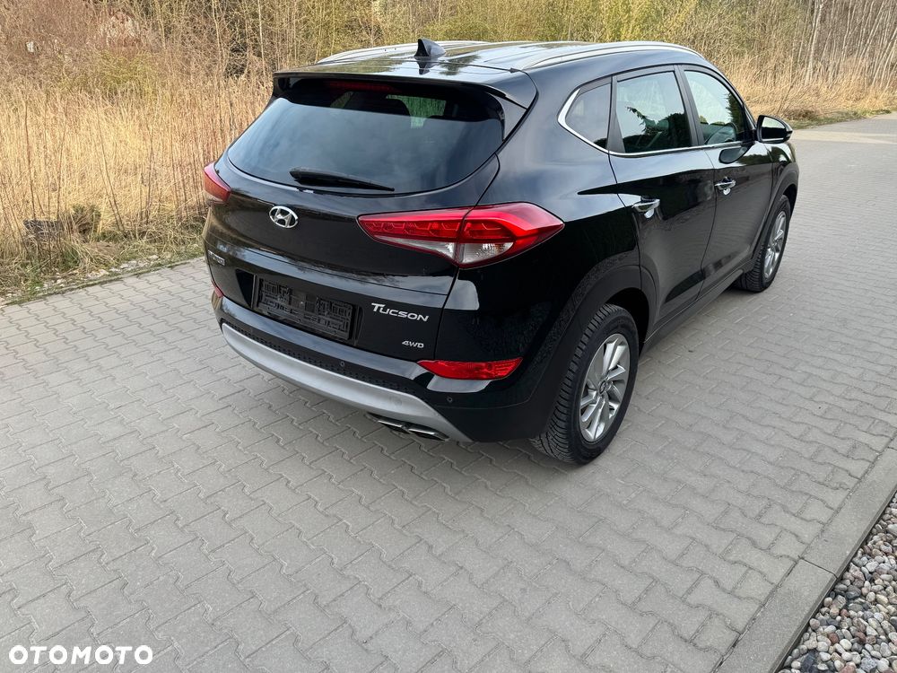 Hyundai Tucson 2.0 CRDi 4WD Advantage - 12