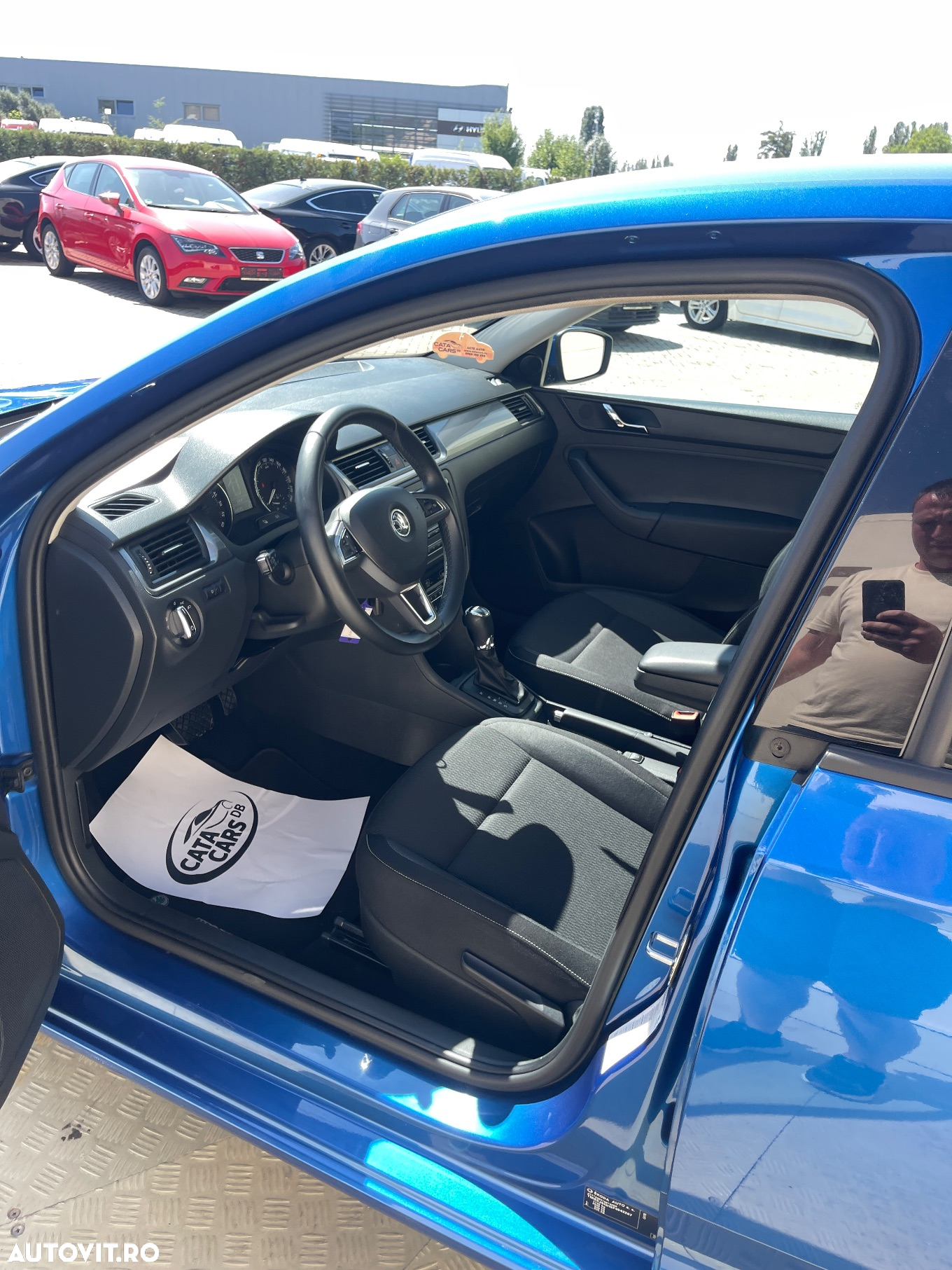 Skoda RAPID 1.6 TDI DSG Ambition - 29