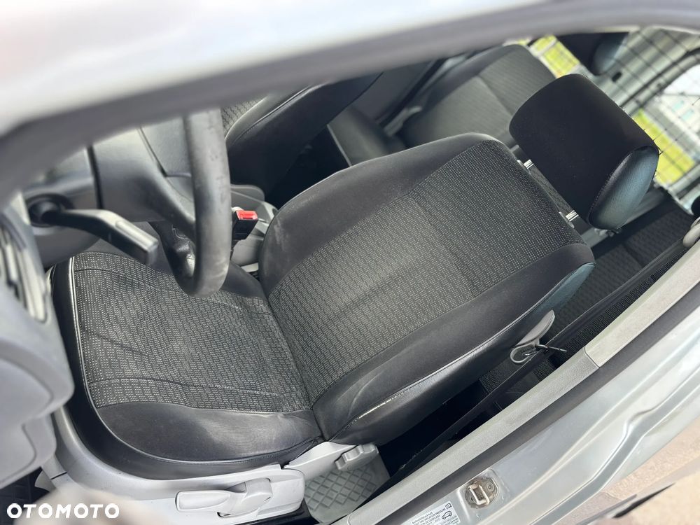 Volkswagen Caddy Life - 22