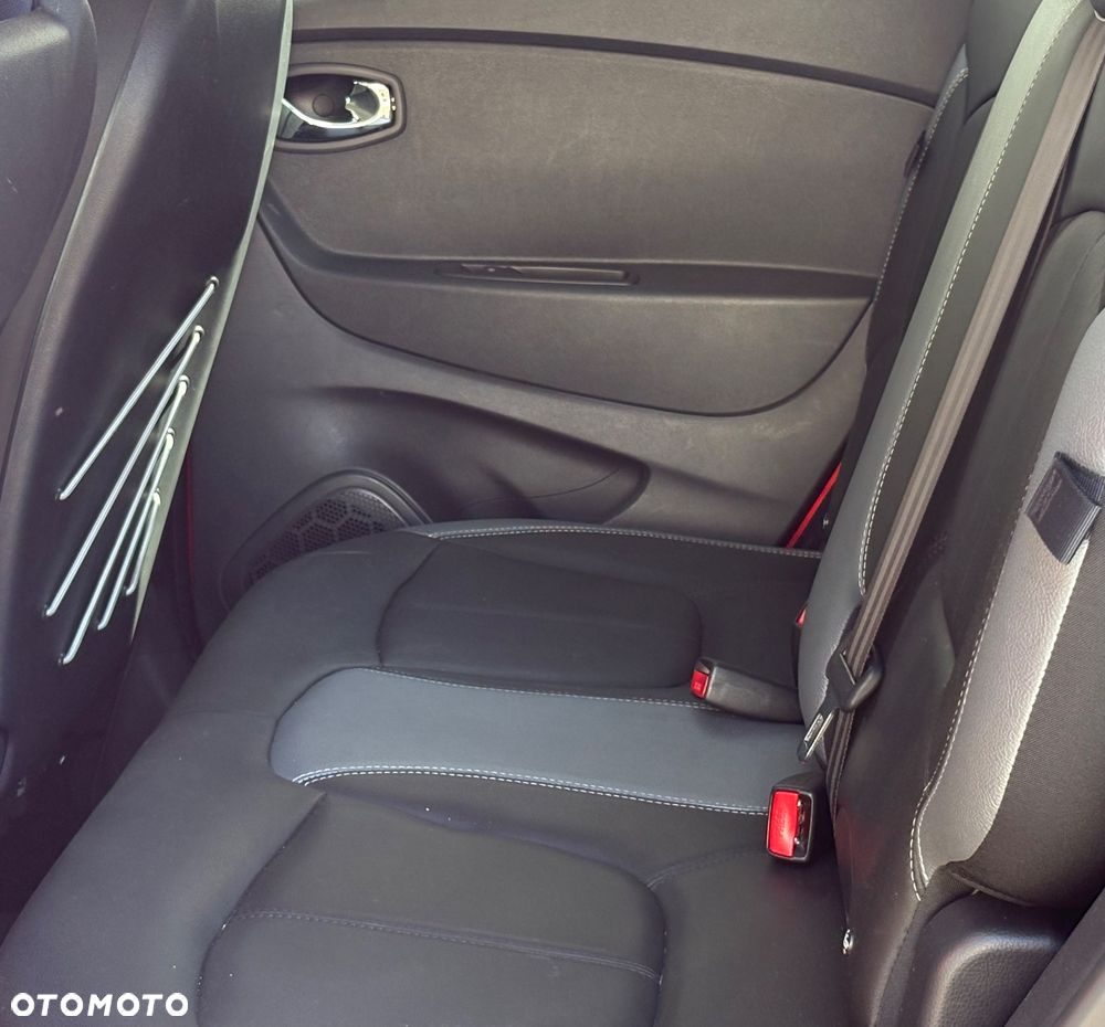 Renault Captur ENERGY TCe 120 EDC LIMITED - 17
