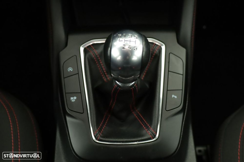 Ford Kuga 1.5 TDCi EcoBlue ST-Line - 14