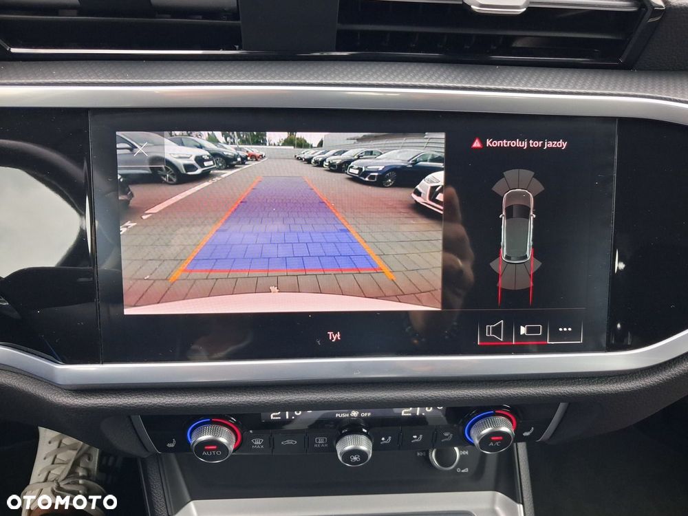 Audi Q3 - 22