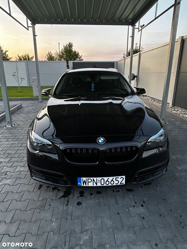 BMW Seria 5 520d xDrive - 11