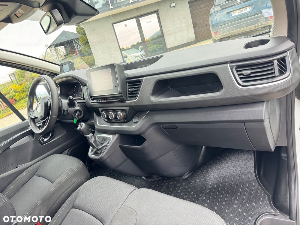 Renault Trafic - 8