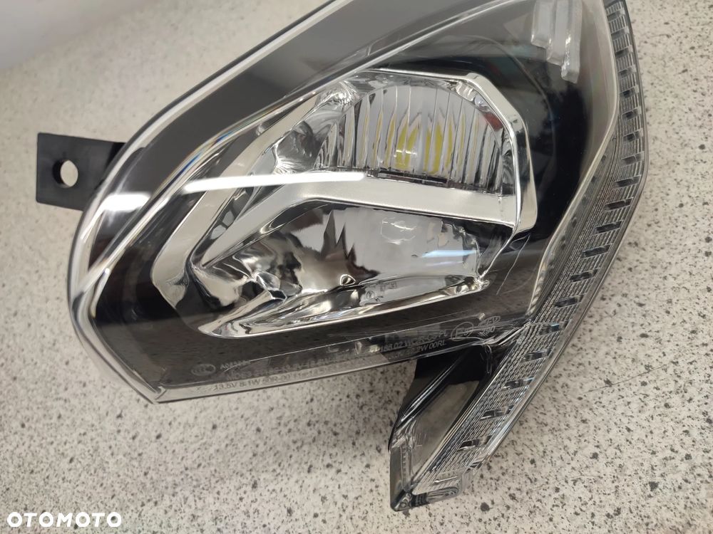 Lampa przód, przednia, reflektor Peugeot Metropolis 400 - 6