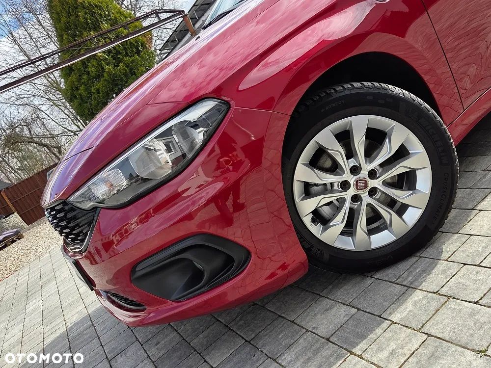 Fiat Tipo 1.4 16v Lounge EU6d - 29