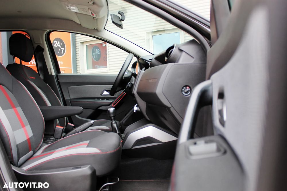 Dacia Duster TCe 130 2WD GPF Celebration - 16