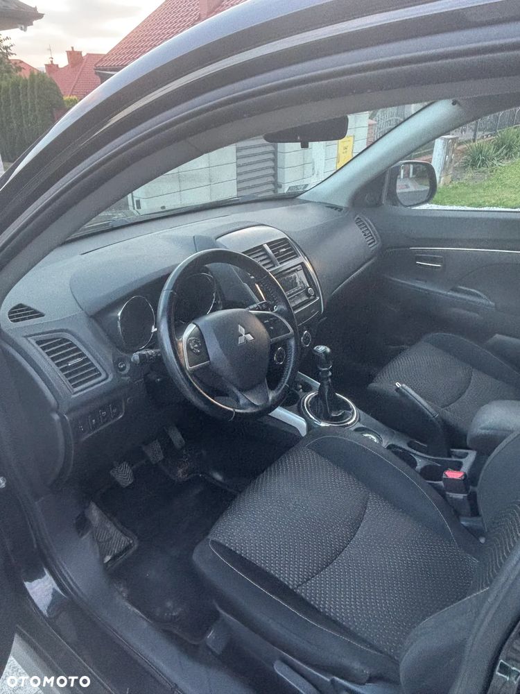 Mitsubishi ASX 1.8 DID Invite 4WD - 8