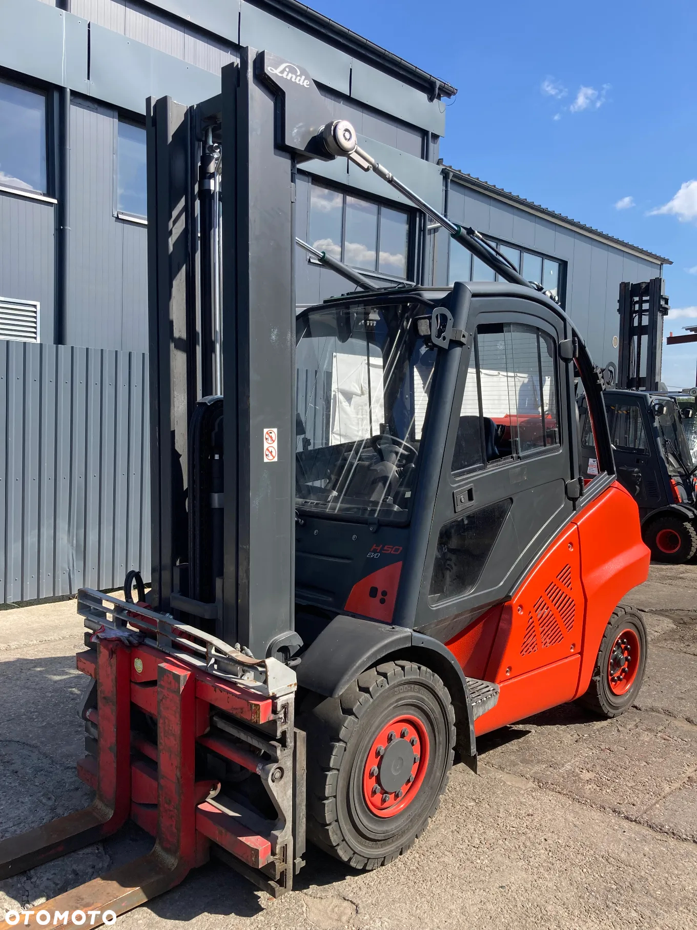 Linde [2020] WÓZEK WIDŁOWY LINDE H50T GAZ 5t/600 - 9