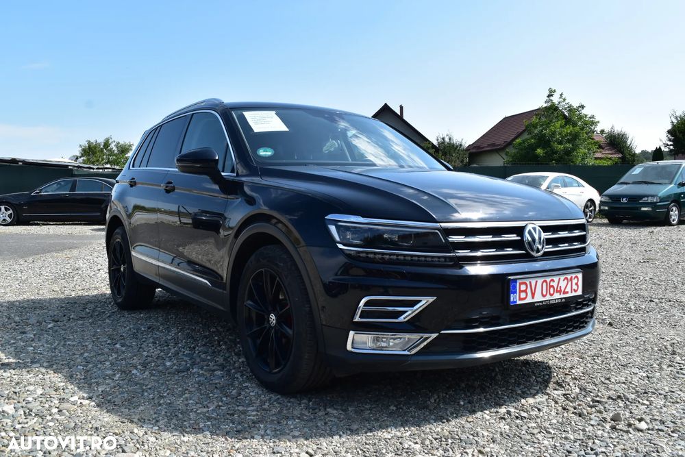 Volkswagen Tiguan - 1