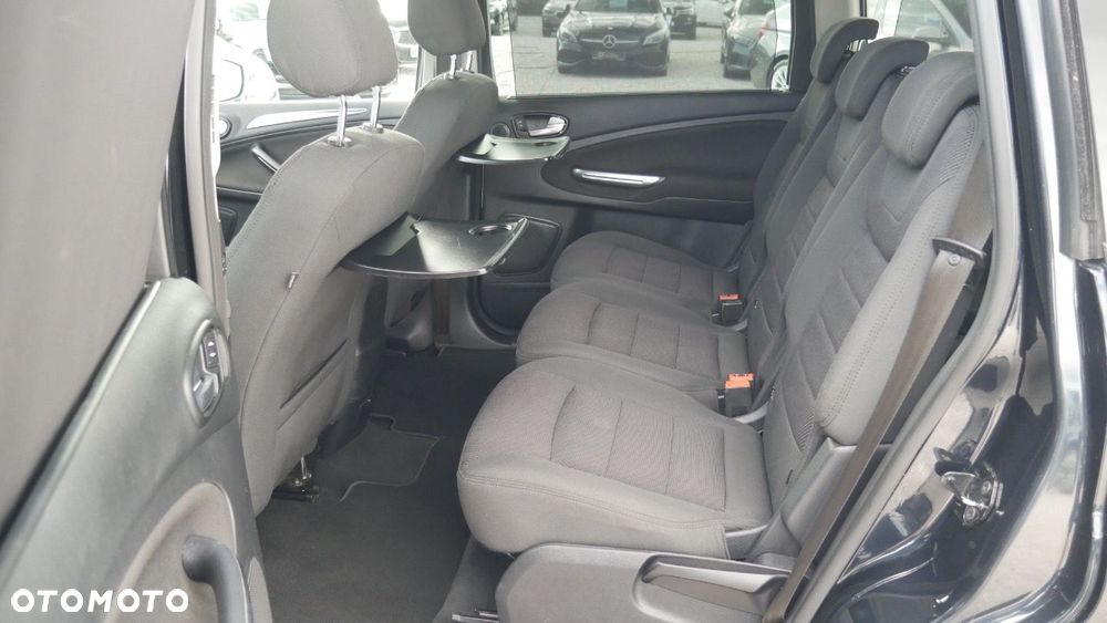 Ford Galaxy - 14