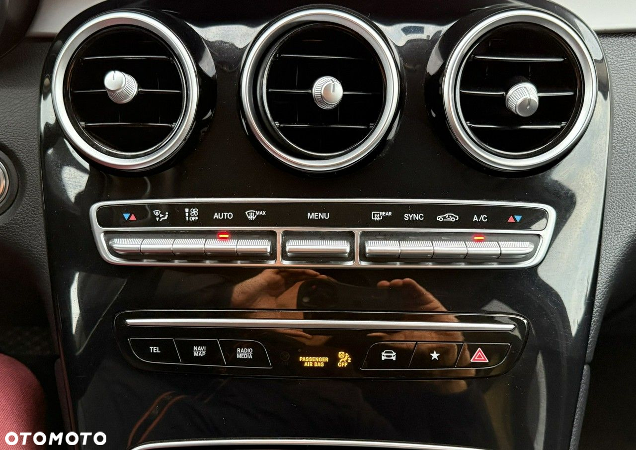 Mercedes-Benz GLC 220 d 4Matic 9G-TRONIC Exclusive - 25