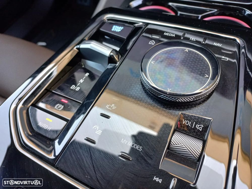 BMW i5 eDrive40 Pack Desportivo M - 17
