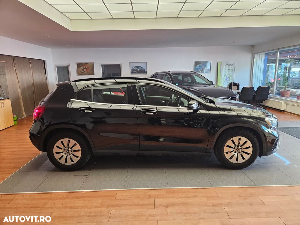 Mercedes-Benz GLA - 5