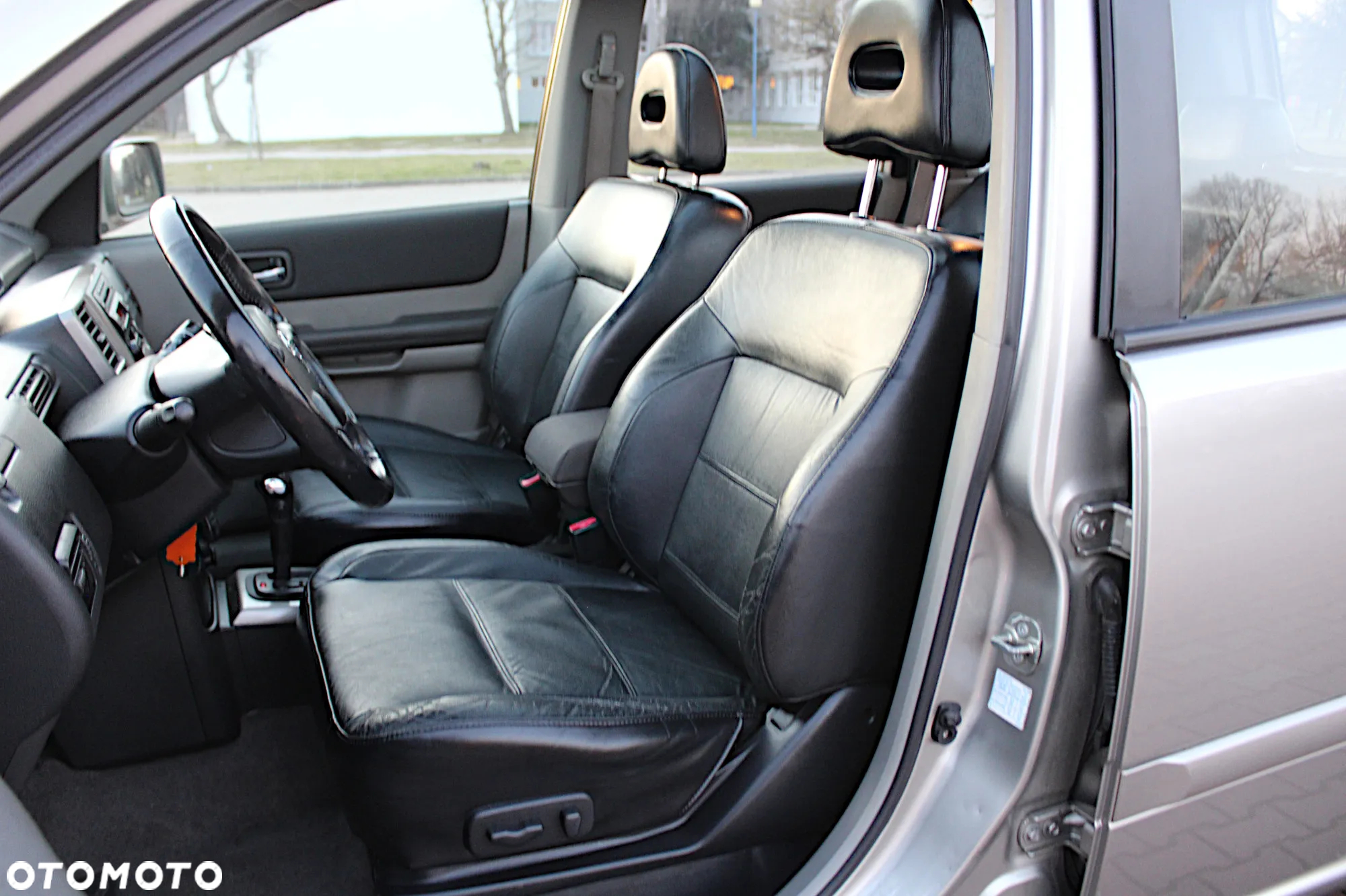 Nissan X-Trail 2.5 4x4 Elegance - 17