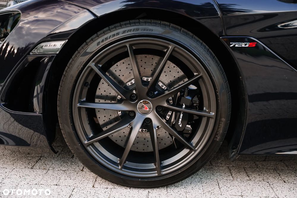 McLaren 720S Coupe - 19