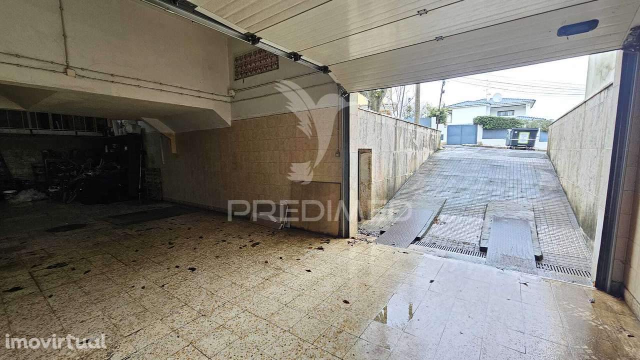 T2 Completamente remodelado, com Parqueamento e Arrecadação, Cascais - Grande imagem: 4/19