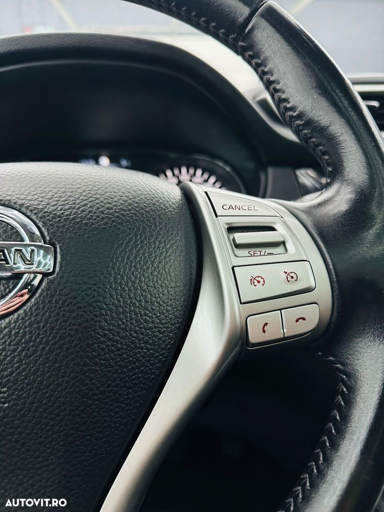 Nissan Qashqai 1.2 DIG-T TEKNA+ - 32