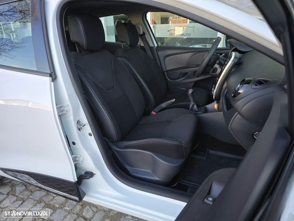 Renault Clio 1.5 dCi Dynamique S - 18