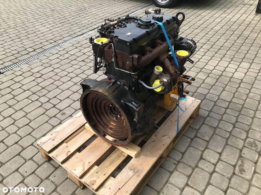 silnik Perkins 1104 cat c4.4 22000 zł netto - 5