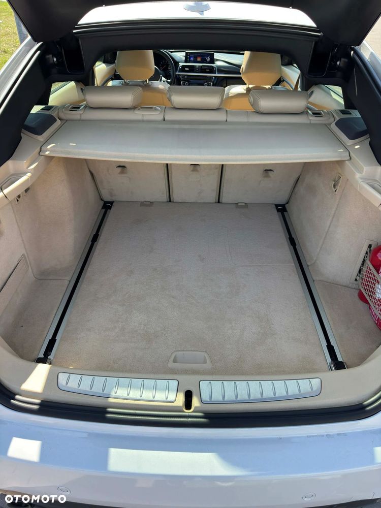 BMW Seria 3 330i xDrive M Sport - 13