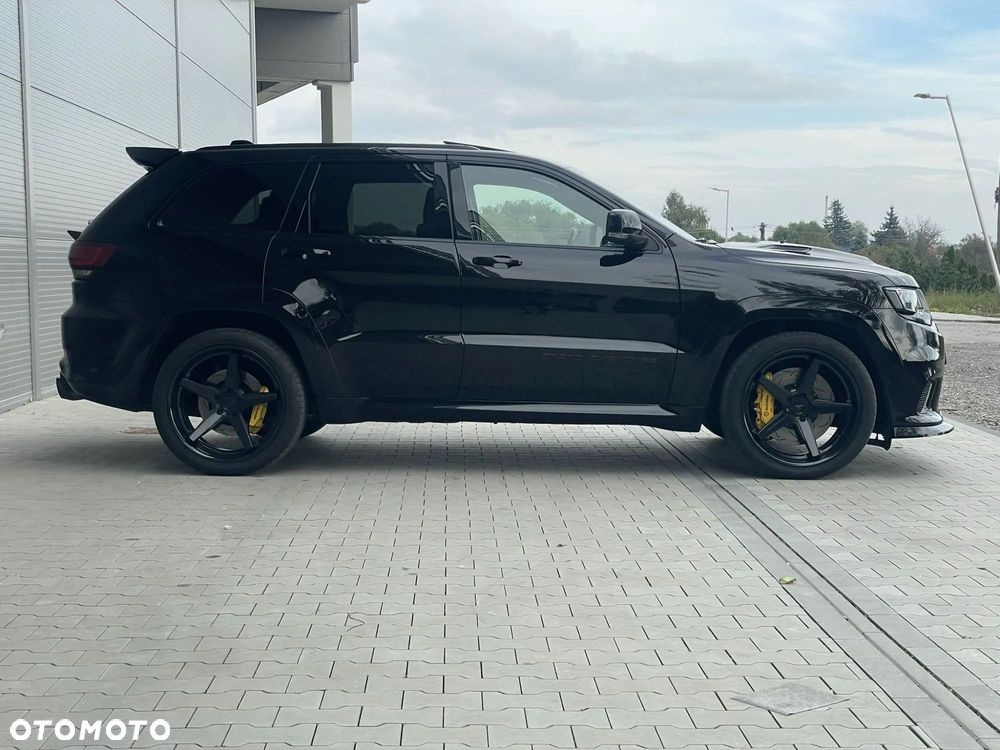 Jeep Grand Cherokee - 8