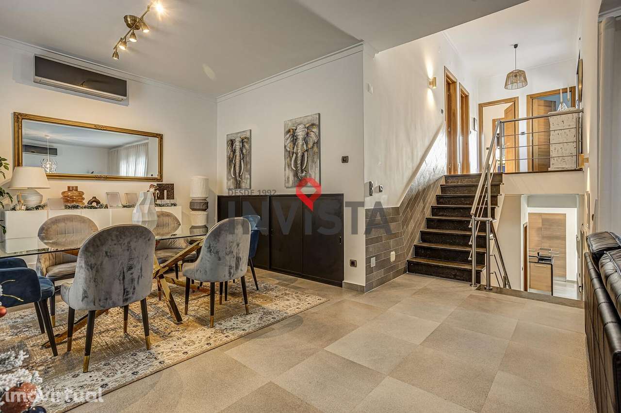 Moradia T3+1 no Centro de Alverca com piscina aquecida - Grande imagem: 4/40