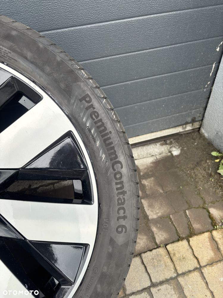 Alufelgi z Oponami Volvo 5x108 9Jx21 ET 38 275/40/21 Continental - 8