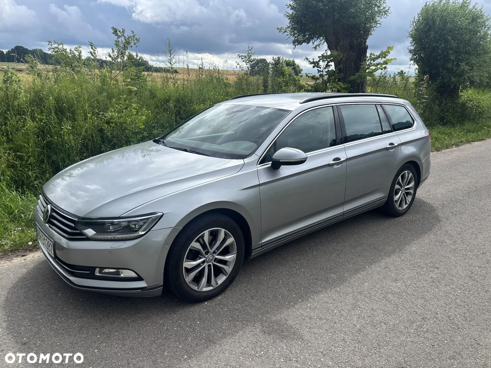 Volkswagen Passat - 2