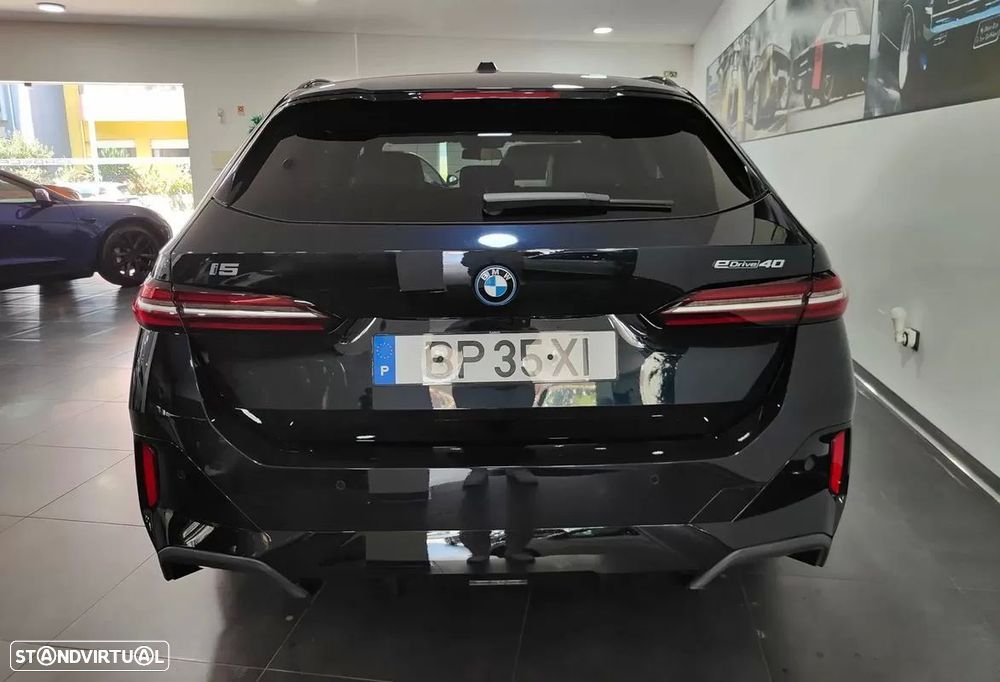 BMW i5 Touring eDrive40 - 12