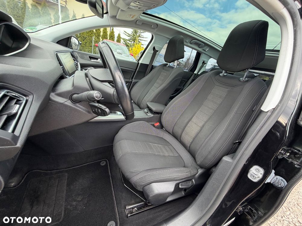 Peugeot 308 BlueHDi FAP 150 Stop & Start Allure - 31