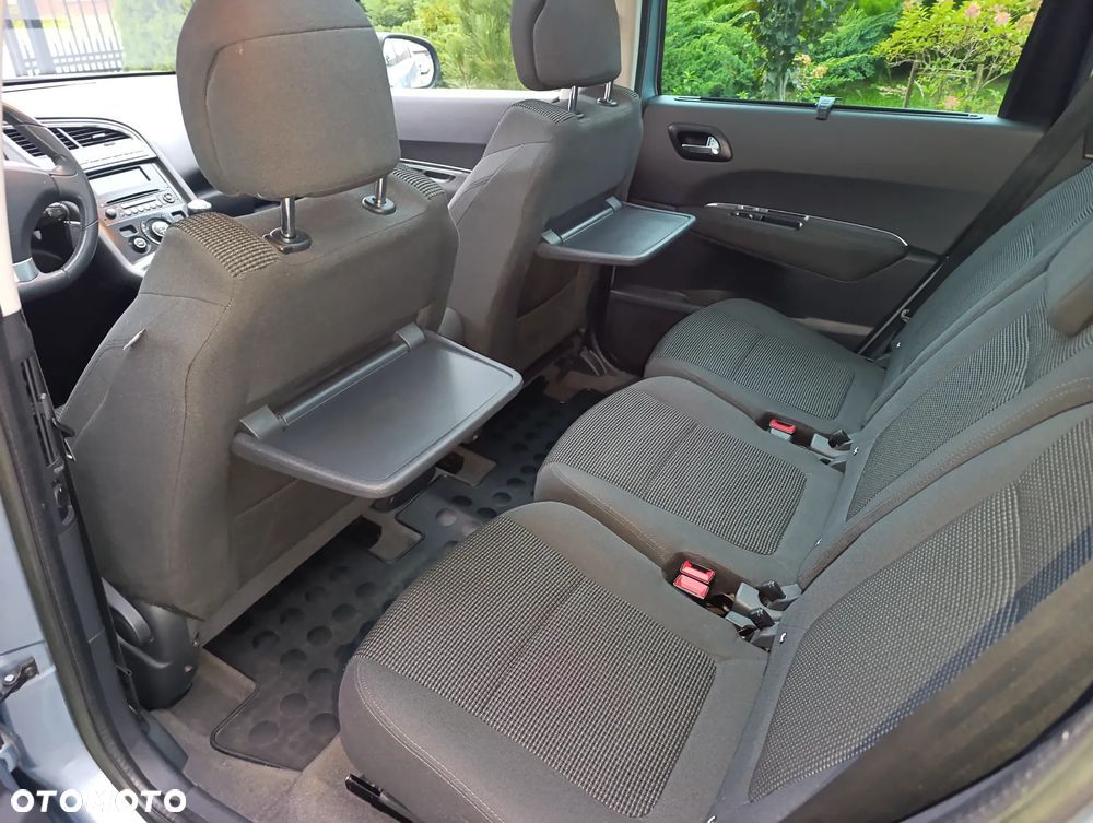 Peugeot 5008 1.6 HDi Style - 14