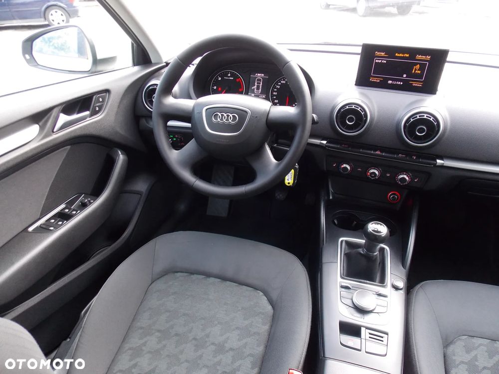 Audi A3 Sportback 1.6 TDI Attraction - 20
