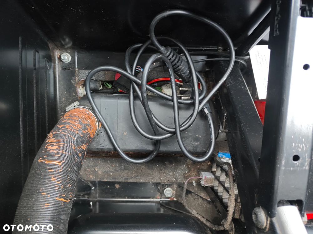 Volkswagen TRANSPORTER T5 - 22