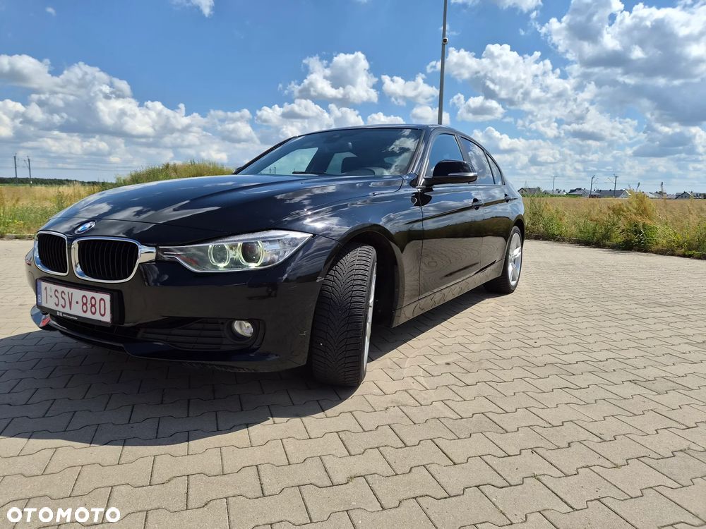 BMW Seria 3 316d - 9