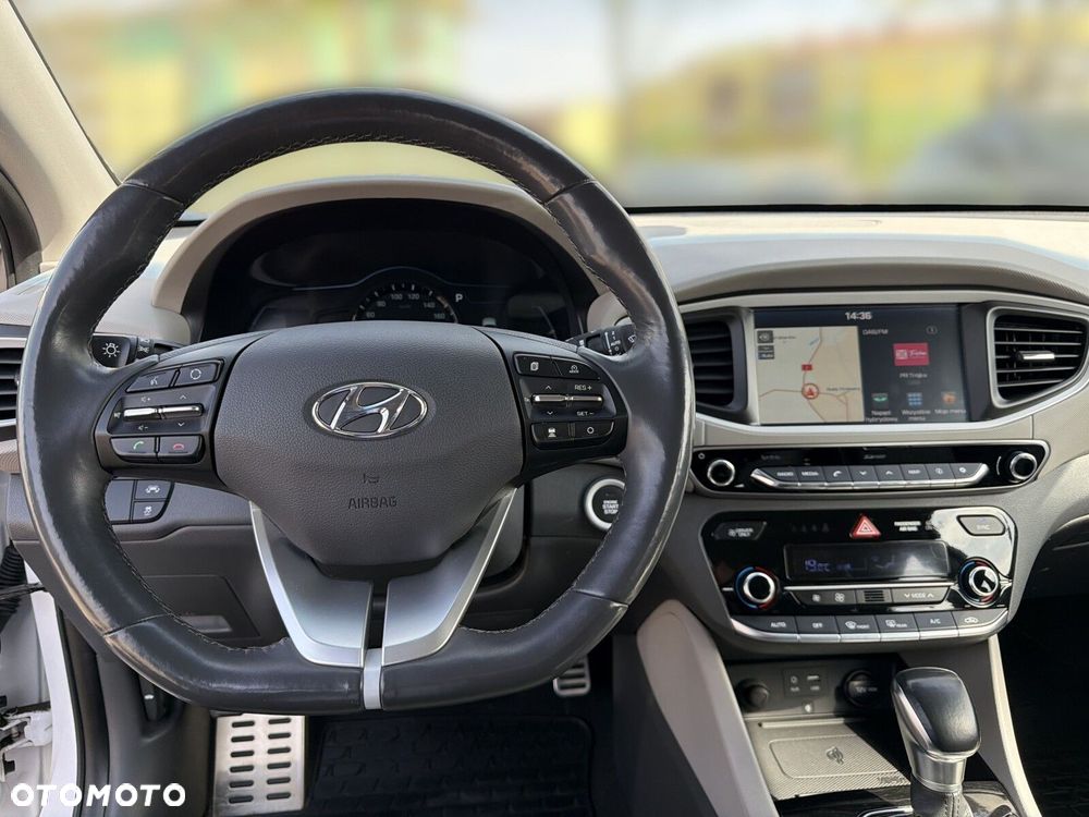 Hyundai IONIQ Hybrid Premium - 15