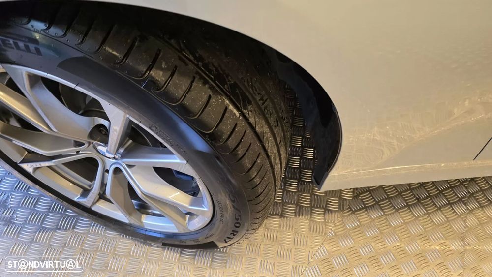 BMW 318 d Line Sport Auto - 31