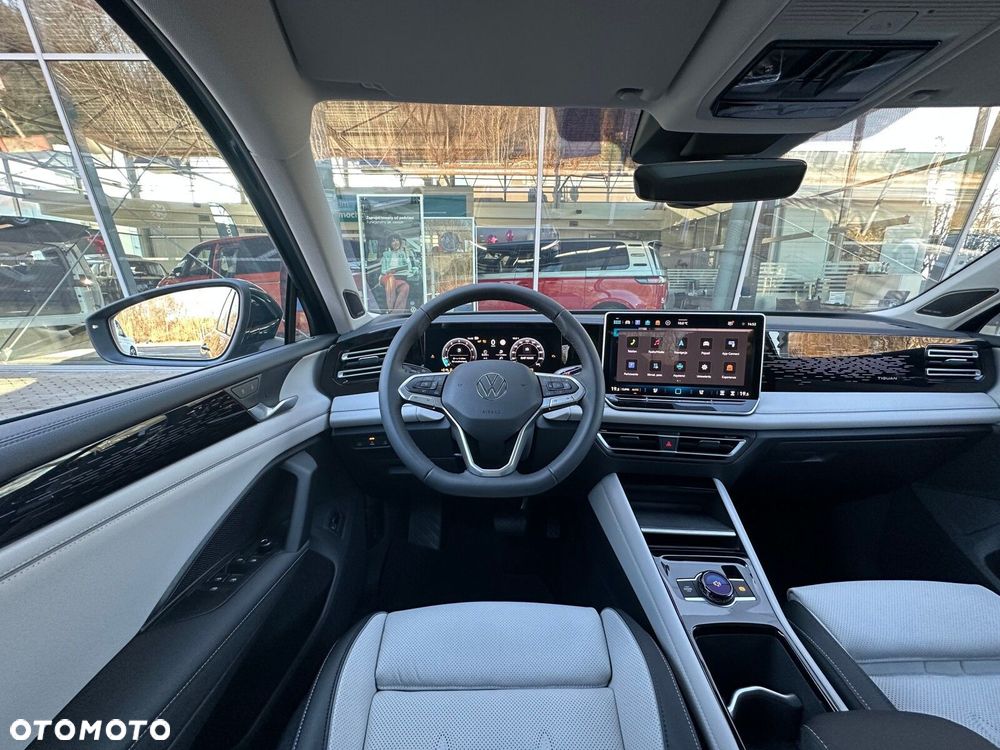Volkswagen Tiguan - 10
