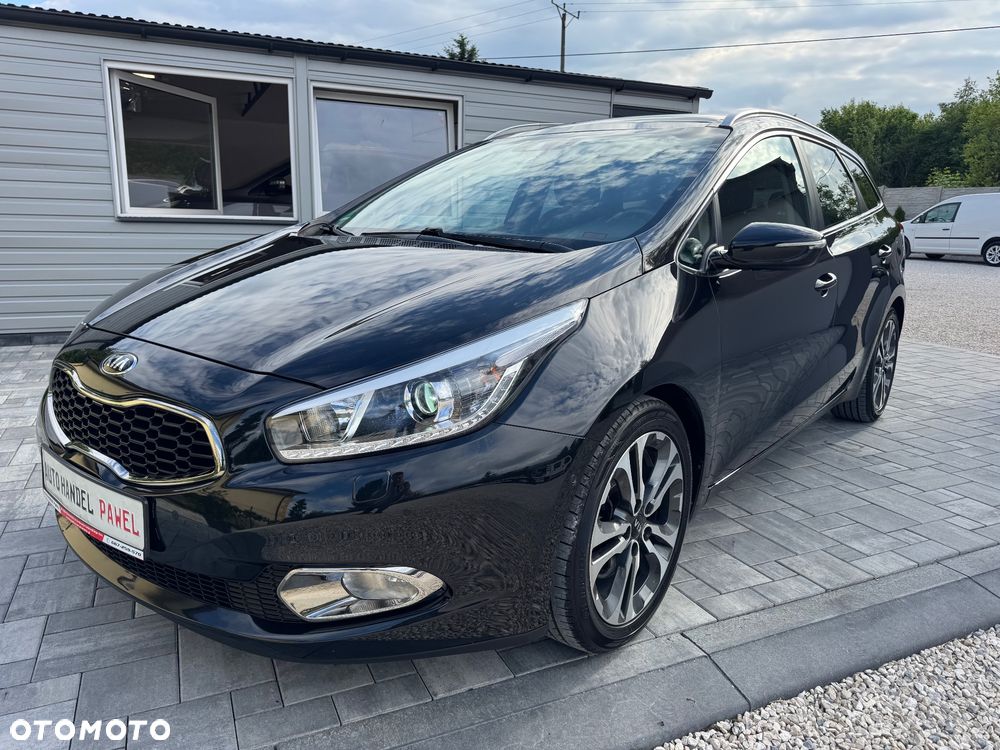 Kia Ceed 1.6 GDI Platinum Edition - 1