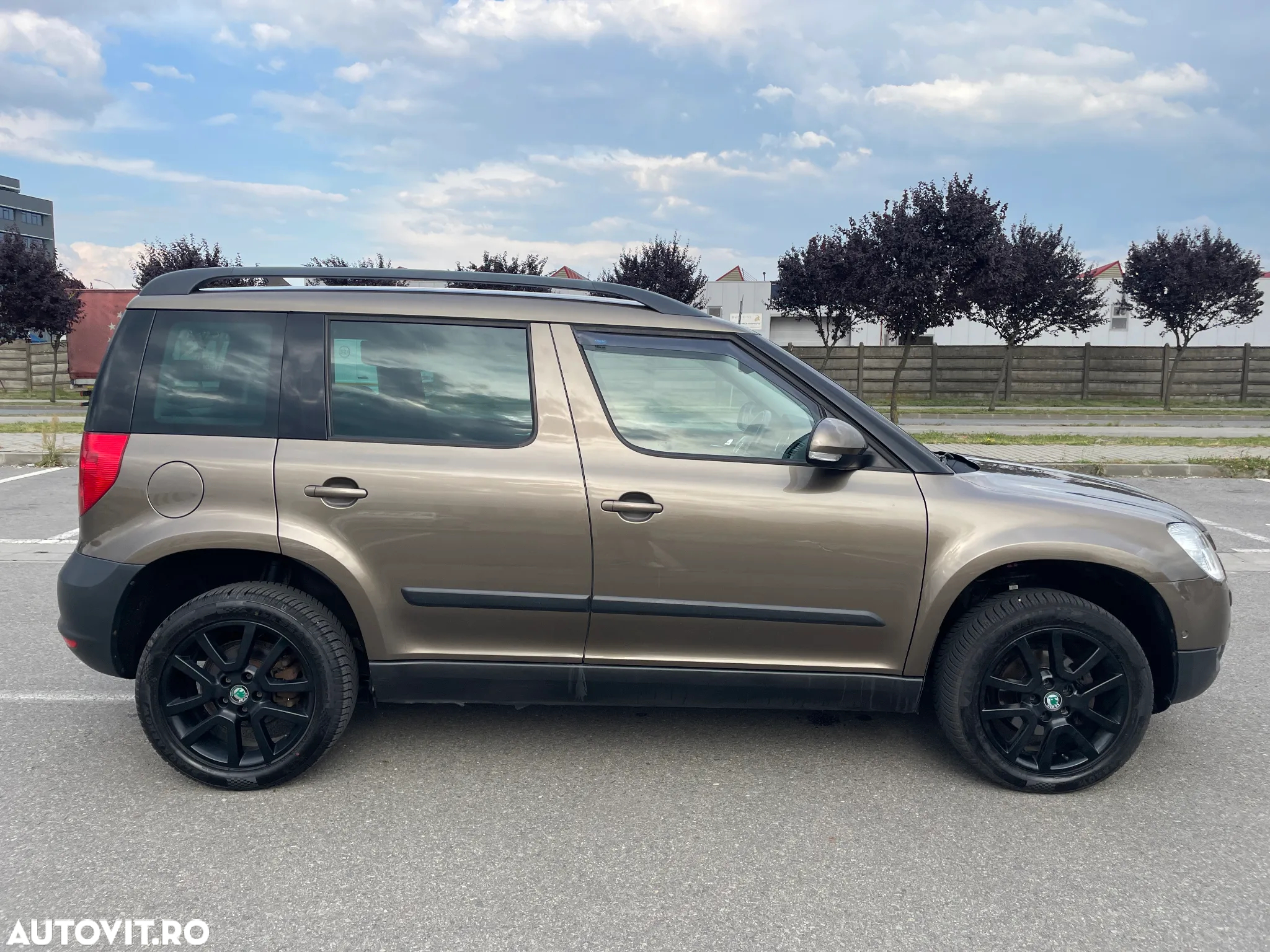 Skoda Yeti 2.0 TDI DSG 4x4 Ambition PLUS EDITION - 14
