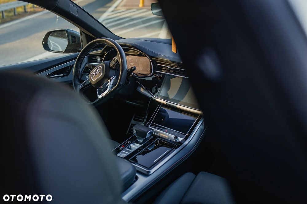 Audi Q8 - 13