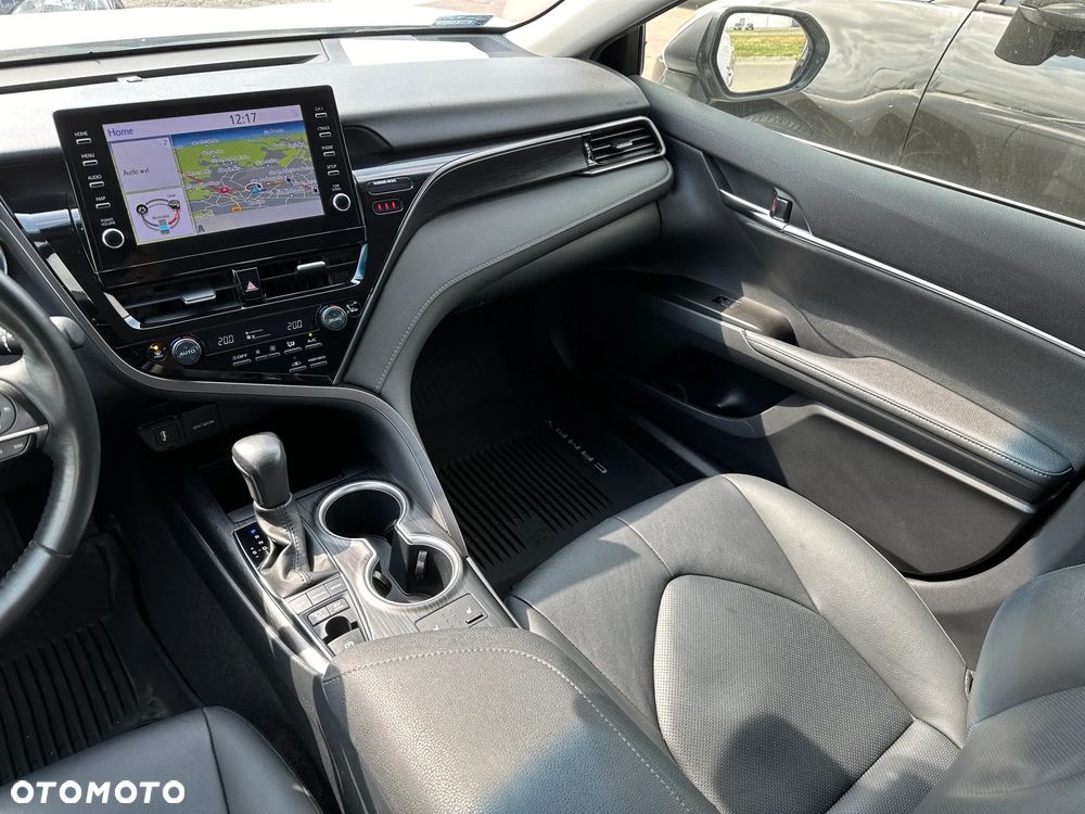 Toyota Camry 2.5 Hybrid Executive CVT - 9