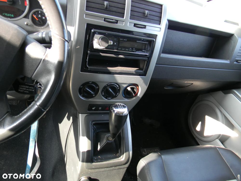 Jeep Compass 2.4I 4x4 Sport - 13