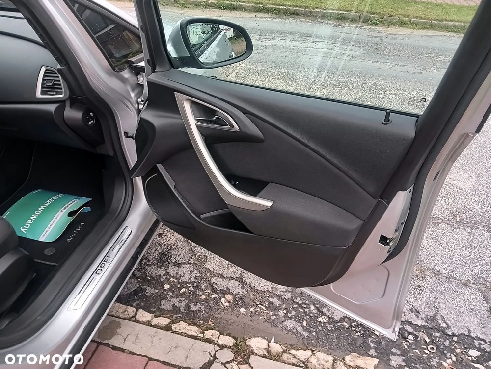 Opel Astra 1.4 Turbo Cosmo - 17